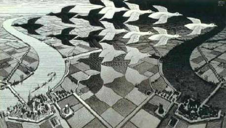 Día y noche de Escher es una obra donde el fondo oscuro de la noche evoluciona para convertirse en aves y con el cielo del da sucede lo mismo en blanco