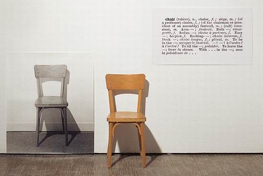 ENTRAR EN LAS SALAS DE VISITA Joseph Kosuth: One and three chairs, 1965