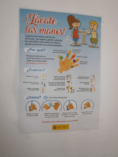 cartel de lavarse las manos para niños