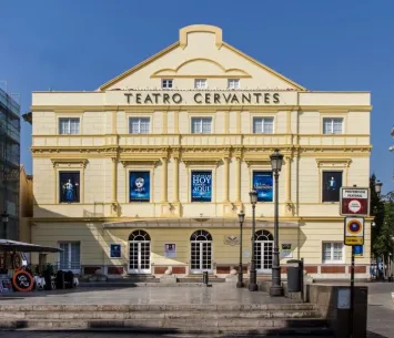 Fachada del Teatro Cervantes de Málaga