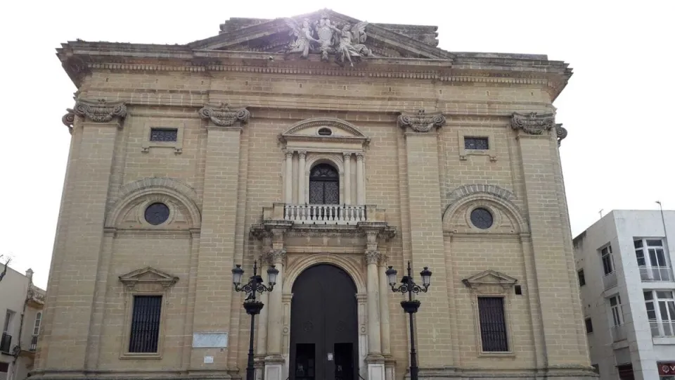 Fachada-Iglesia-Mayor-chiclana