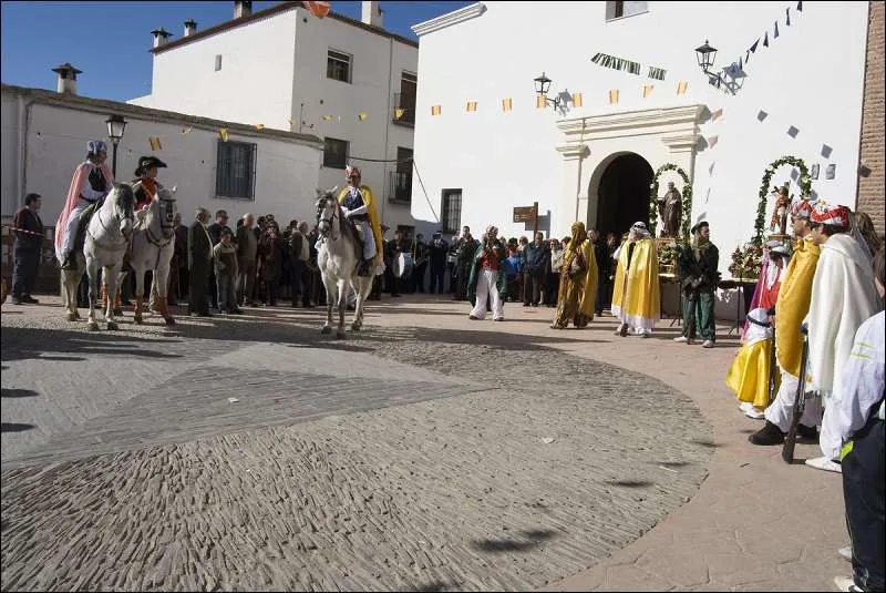 arengas_en_la_plaza_de_la_iglesiaciaph.jpg