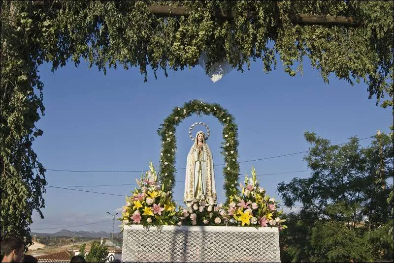 trono_de_la_virgen_de_fatimaciaph.jpg