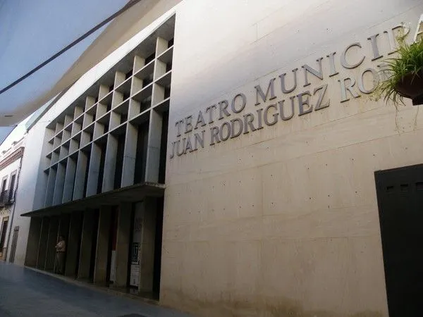 teatro_municipal_juan_rodriguez_romero_foto_portaldetuciudad.jpg