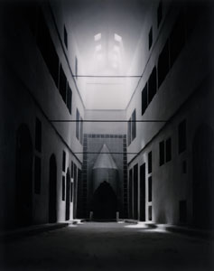JAMES CASEBERE. Dormitory (After Topkapi Palace), 2006. Nº Edición 4/5 (con 2 PA). 229 x 181,5 cm. Fotografía digital (chromogenic print) montado en plexiglas