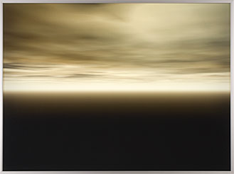 MATT MULLICAN. Sin título, 2003. Serie Default Atmospheres Nº. 14. 93,9 x 124'8 x 10,2 cm. Duratrans y caja de luz