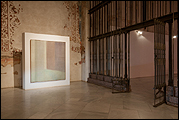Vista de sala de la exposicin 'Abstraccin postpictrica'. Foto: Guillermo Mendo