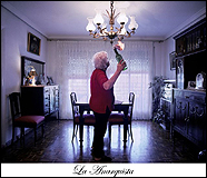 Cristina Lucas. La anarquista, 2004. Fotografa color, 110 x 140 cm