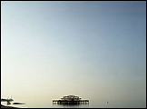 FIONA TAN. West Pier IV, 2006 [Muelle Oeste IV]. Fotografa, 75 x 96 cm. Cortesa de la artista y Frith Street Gallery, Londres