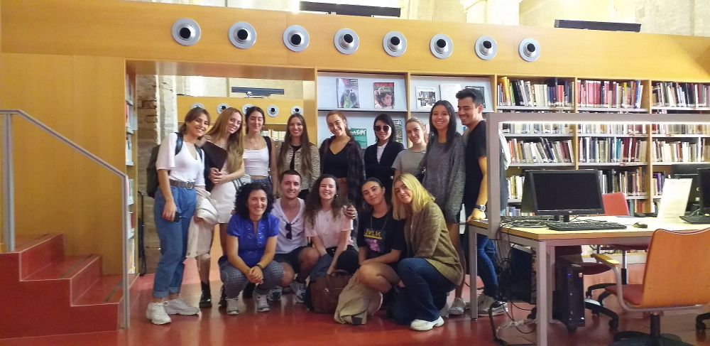 Alumnos de 1 de diseño de moda de CEADE Leonardo