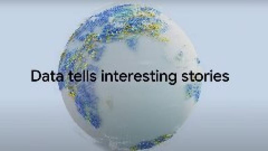 Una imagen digital del globo terráqueo con el texto en inglés 'Data tells interesting stories'