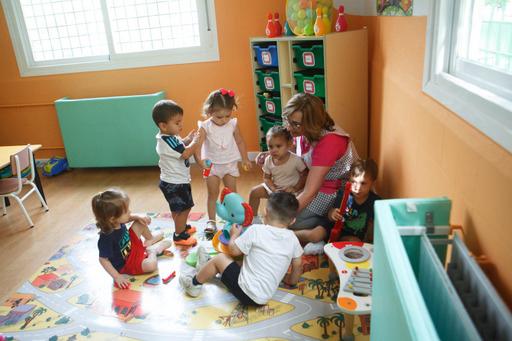 Escolares del primer ciclo de Infantil en el aula.