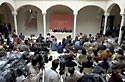 Rueda de prensa de presentación del Museo Picasso en el Palacio de Buenavista, a la que asistieron centenares de periodistas, llegados de diferentes países de todos los continentes.
