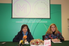 Un total de 200 mujeres artistas exponen durante marzo sus obras en 53 sedes culturales de Andalucía