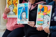 Los centros de acogida del IAM se llenan de imágenes de mujeres referentes para fomentar la autoestima de las víctimas de la violencia machista