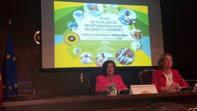 Las consejeras María José Sánchez Rubio y Carmen Ortiz presentan el primer plan de igualdad de oportunidades en la actividad agroalimentaria y pesquera