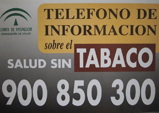 Cartel informativo del Teléfono sobre el Tabaco.