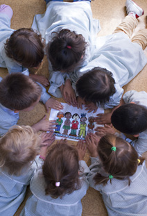 La coeducación debe ser el primer paso para fomentar la igualdad entre hombres y mujeres.