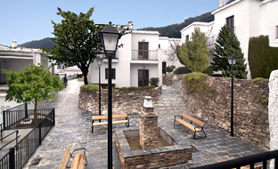 Uno de los espacios de la Villa Turística de Bubión.