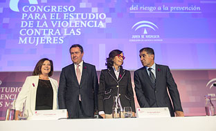 Las consejeras de Igualdad y Justicia, María José Sánchez Rubio y Rosa Aguilar, inauguran junto al alcalde de Sevilla, Juan Espadas, el VIII Congreso para el Estudio de la Violencia contra las Mujeres.