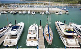 El Puerto de Barbate, en Cádiz, uno de los que será remodelado en 2018.