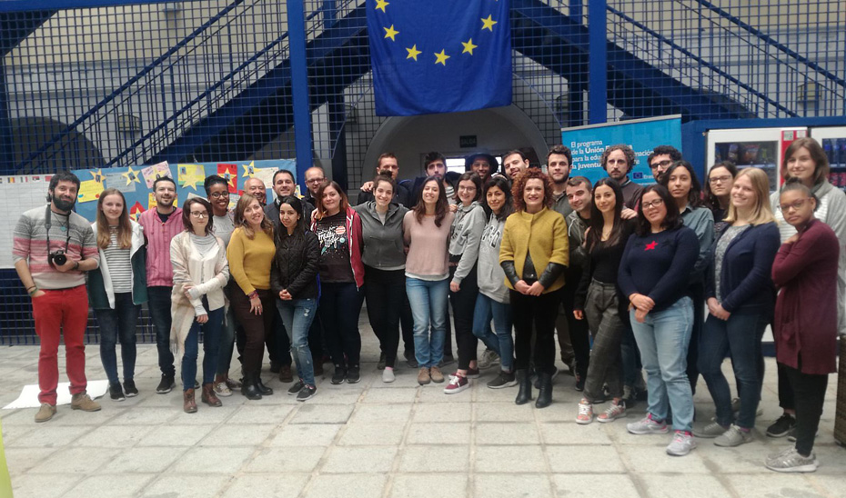 Encuentro de jóvenes participantes en proyectos del Programa Erasmus+.