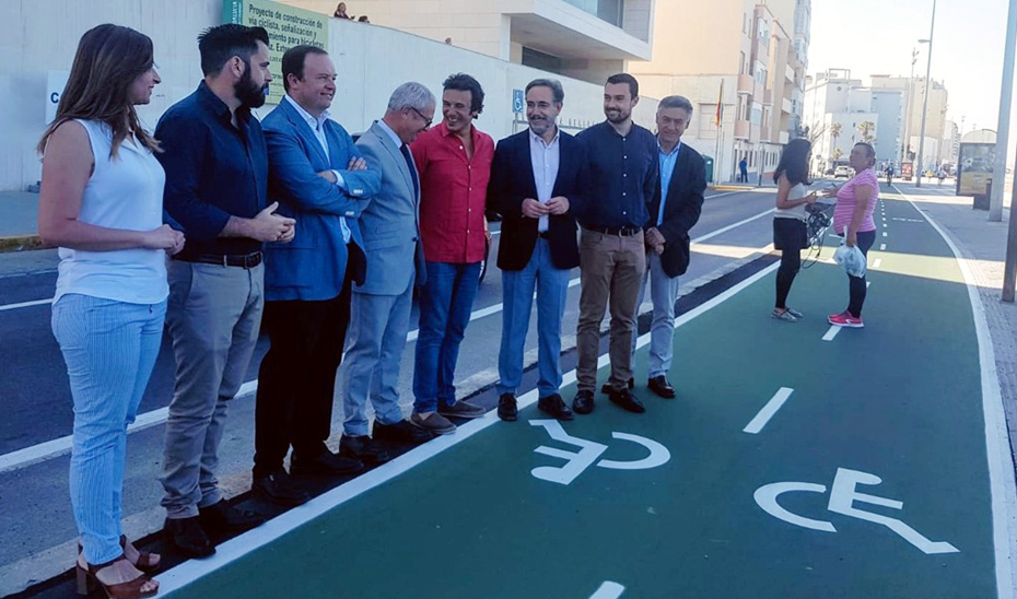 La Junta invertirá en el carril bici de Cádiz alrededor de cinco millones de euros.