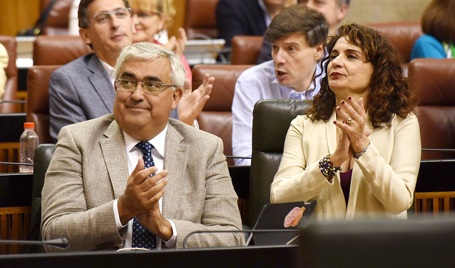El consejero Antonio Ramírez de Arellano en el Parlamento andaluz.