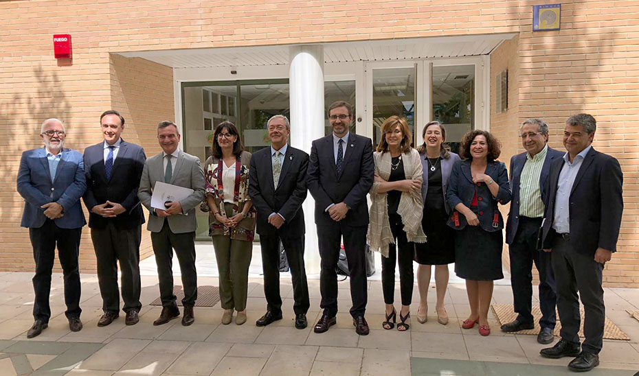 Velasco se reunió con los rectores de las universidades públicas andaluzas.
