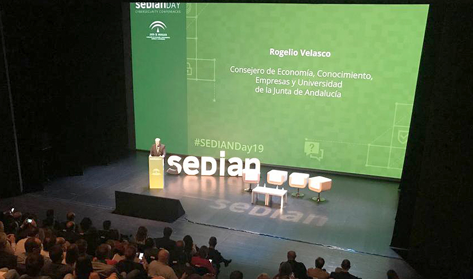 El consejero Rogelio Velasco, durante su intervención de la apertura del SEDIAN Day.
