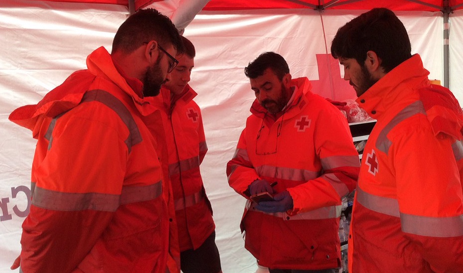 Cruz Roja Española, una de las entidades galardonadas, atiende cada año a más de 700.000 personas en Andalucía.
