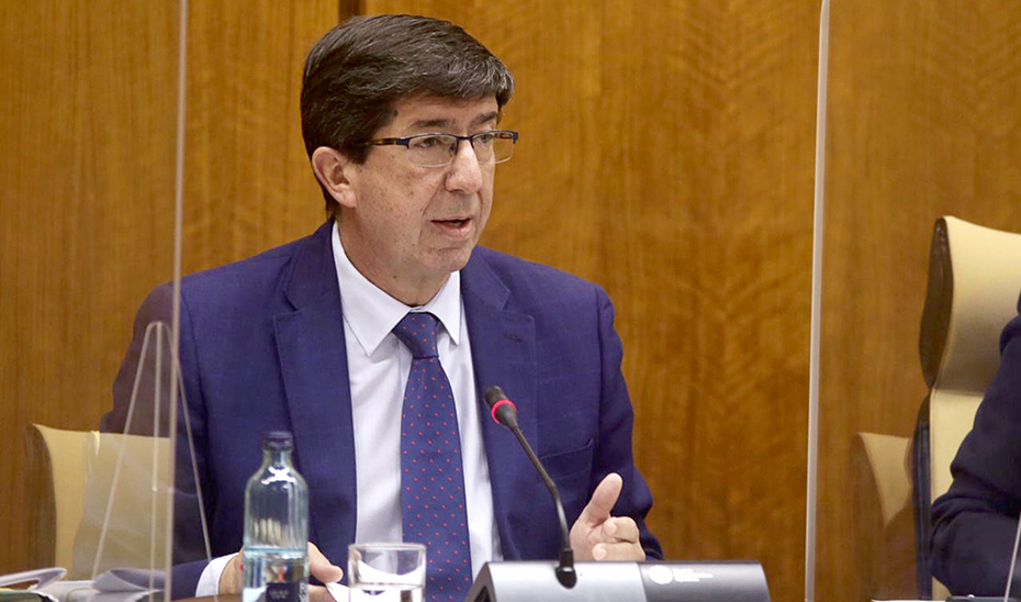 El vicepresidente de la Junta, Juan Marín, durante su comparecencia ante la comisión parlamentaria.