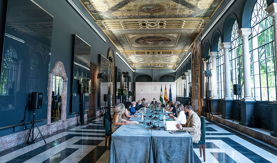 Reunión del Consejo de Gobierno presidida por Juanma Moreno este martes en el Palacio de San Telmo.