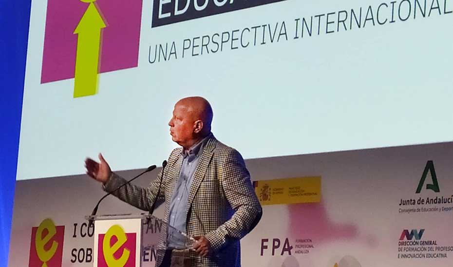 El consejero Javier Imbroda, durante el I Congreso Andaluz sobre Emprendimiento Educativo.