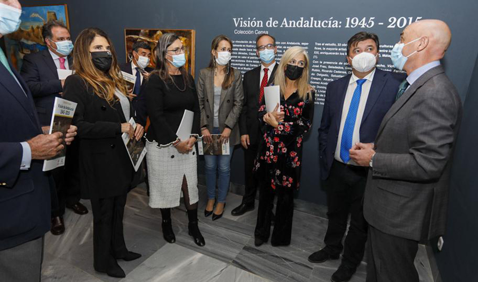 La consejera de Cultura recorre, junto al resto de autoridades, las instalaciones del Museo de Huelva.