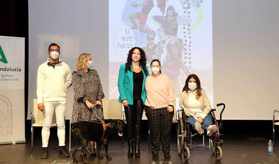 La consejera de Igualdad, Rocío Ruiz, durante el acto con motivo del Día Internacional de las Personas con Discapacidad.