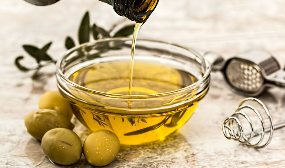 El aceite de oliva es el producto agroalimentario más vendido por Andalucía al exterior en 2022. 