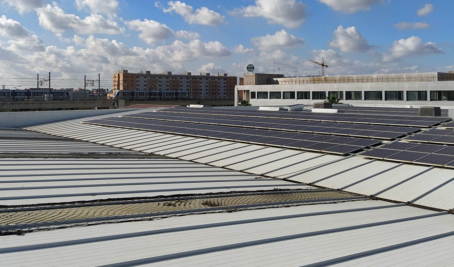 El suministro de energía del Metro de Sevilla procede al cien por cien de fuentes renovables.