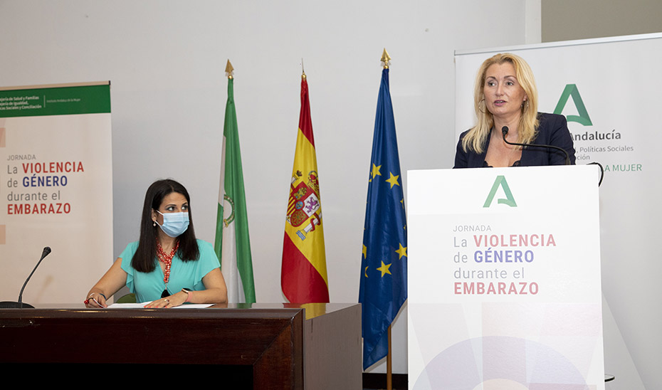 La presidenta del IAM, Laura Fernández, durante las jornadas.
