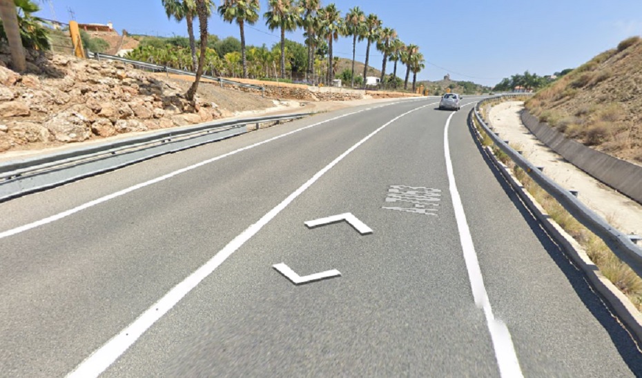 Carretera A-7053 a su paso por Alhaurín de la Torre.