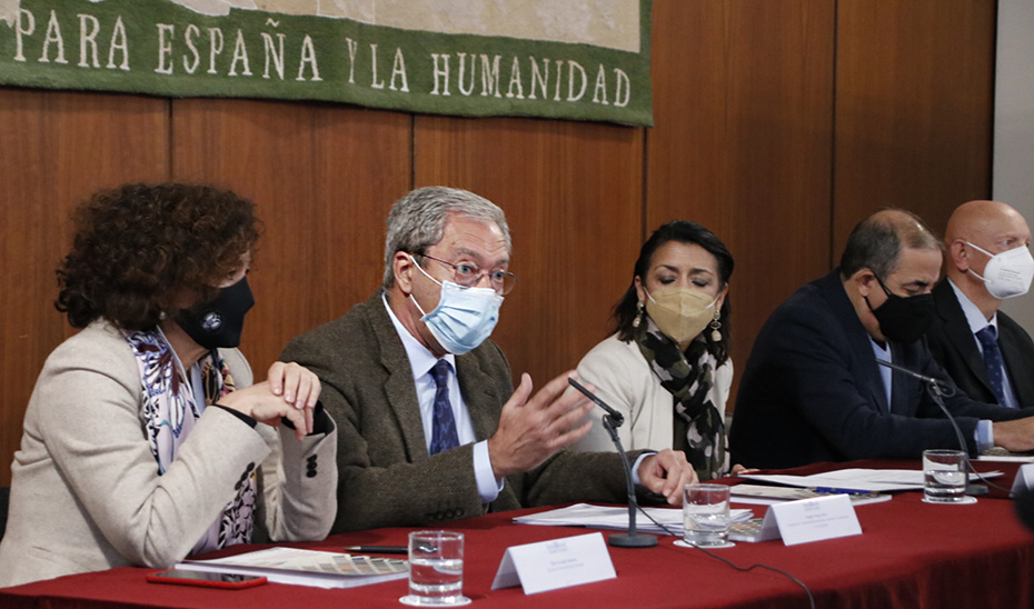 El consejero Rogelio Velasco, en un momento del acto celebrado en el Parlamento de Andalucía.