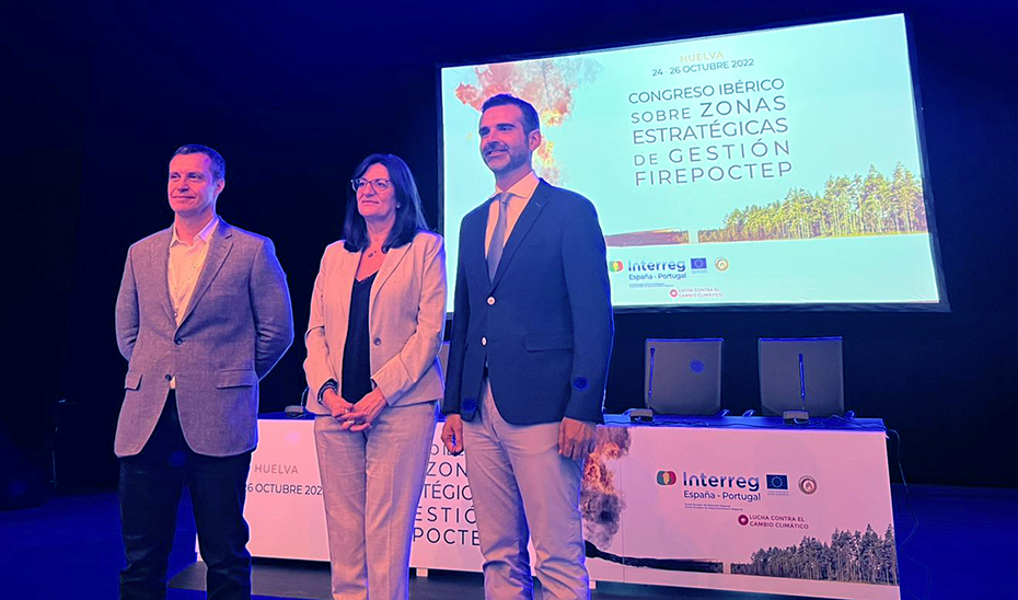 El consejero de Sostenibilidad durante el acto inaugural del Congreso Ibérico Sobre Zonas Estratégicas de Gestión FIREPOCTEP, celebrado en Huelva.