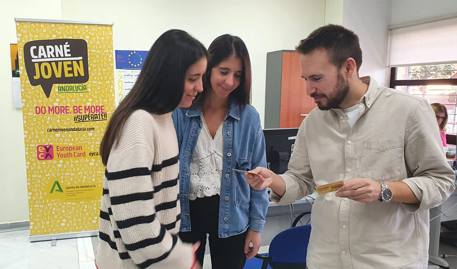 El Instituto Andaluz de la Juventud ha iniciado un proceso de actualización y optimización del Carné Joven Europeo.