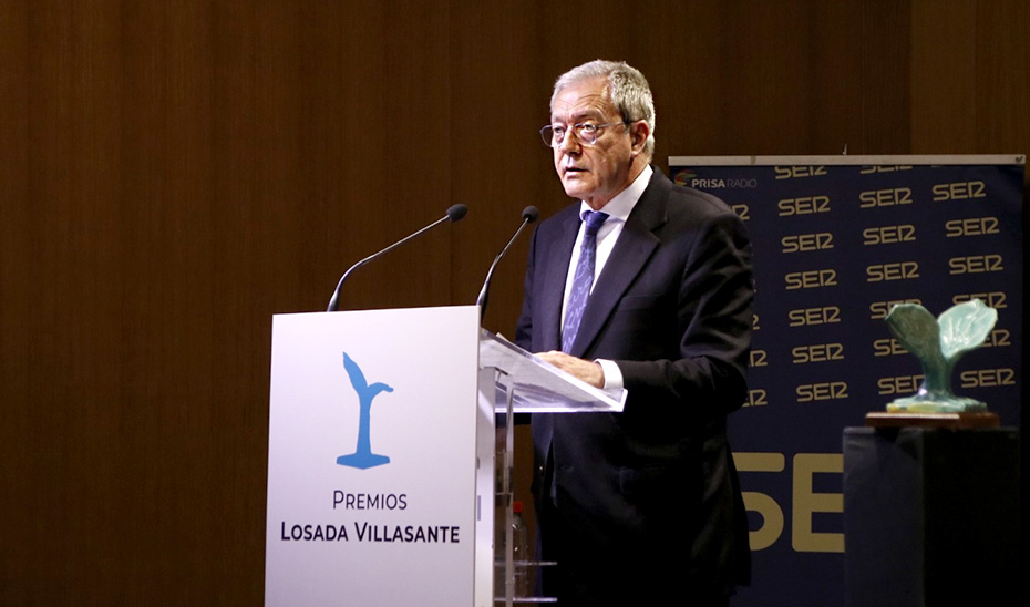 El consejero Rogelio Velasco, durante la entrega de los Premios Losada Villasante.