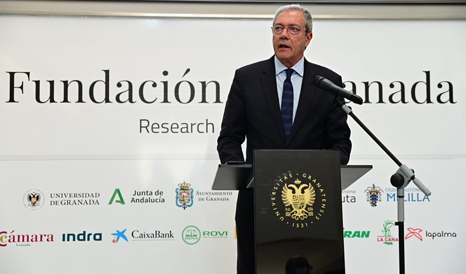 El consejero Rogelio Velasco, durante su intervención en el acto de presentación de la fundación.