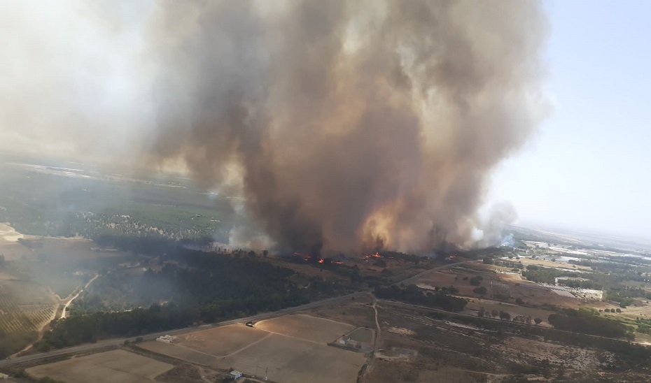 Imagen aérea del incendio en Bonares (Huelva) de este pasado verano.