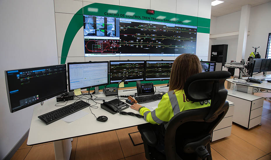 Sala de control del tren tranvía de la Bahía de Cádiz.