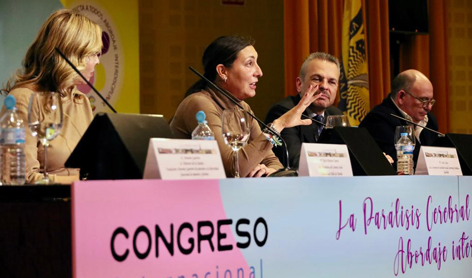 La consejera Loles López clausura el I Congreso Internacional de Parálisis Cerebral.