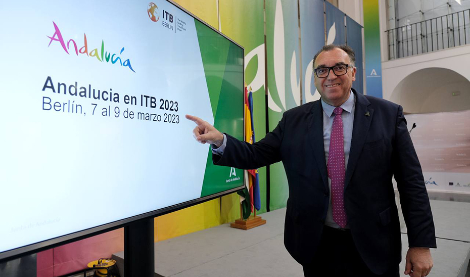 El consejero de Turismo, Cultura y Deporte, Arturo Bernal, ha presentado la acción promocional que desplegará Andalucía en la ITB de Berlín.