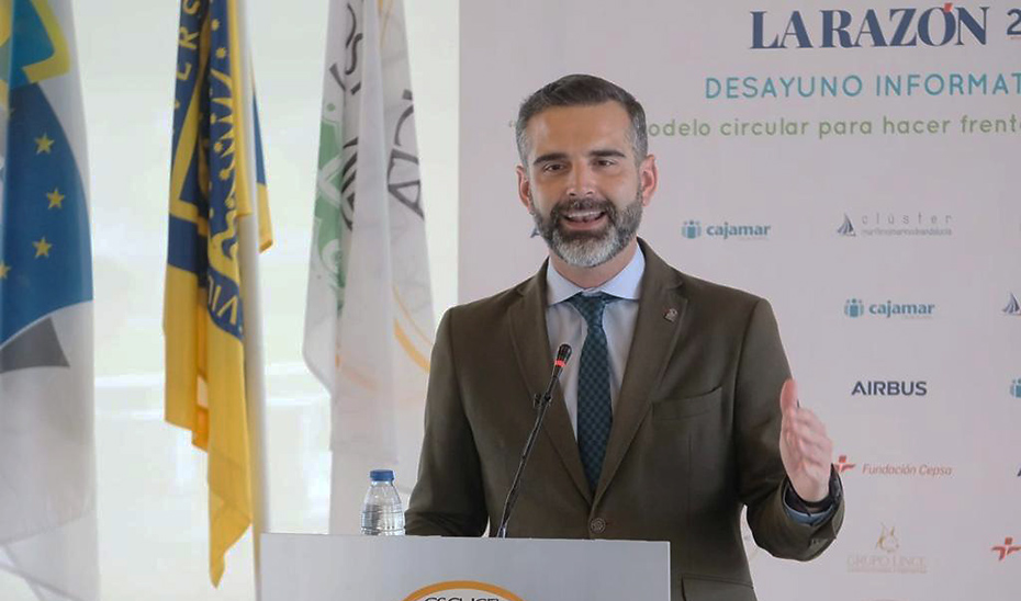 El consejero de Sostenibilidad, Medio Ambiente y Economía Azul y portavoz del Gobierno andaluz, Ramón Fernández-Pacheco, interviene en el desayuno informativo de La Razón.